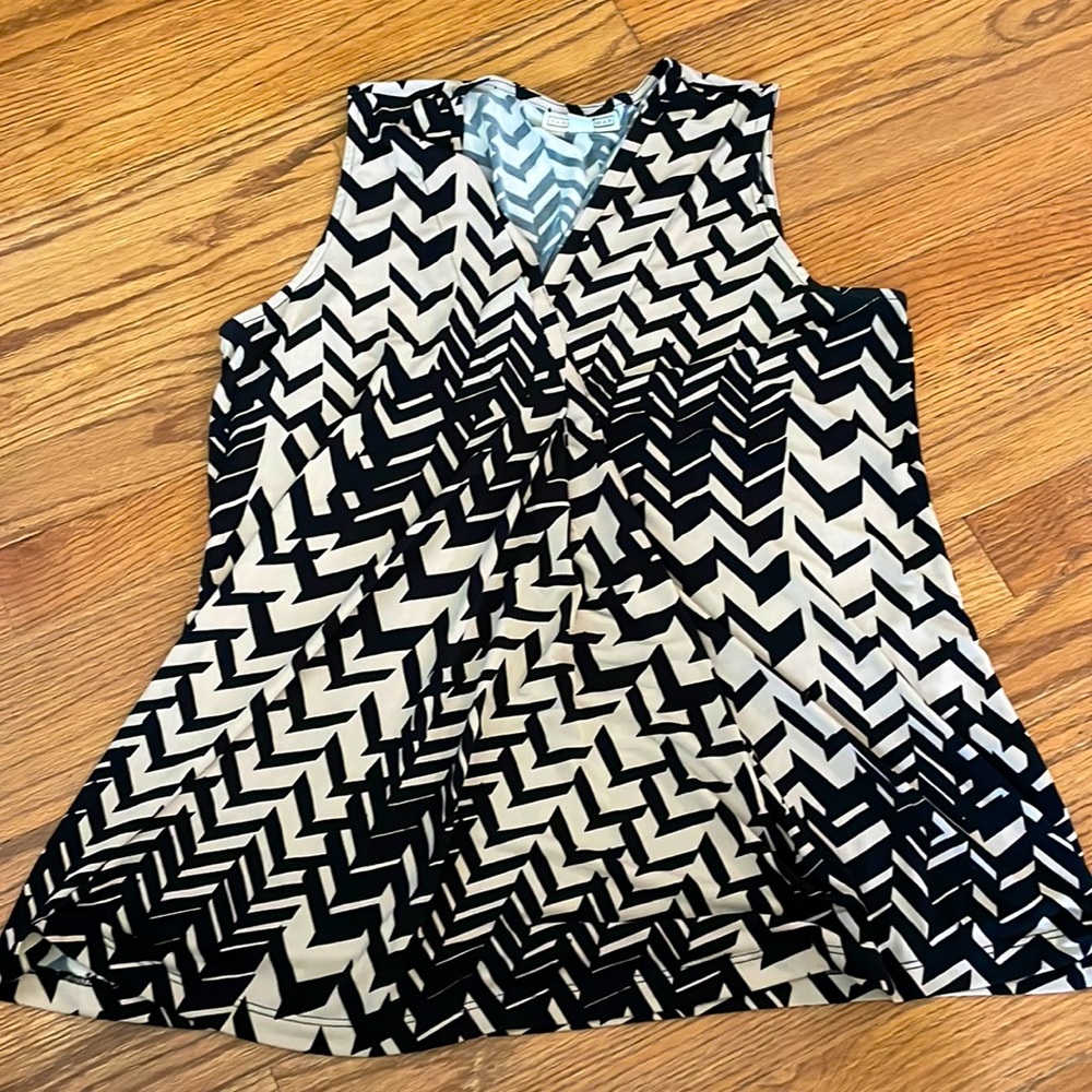 Dana Buchman Tank top